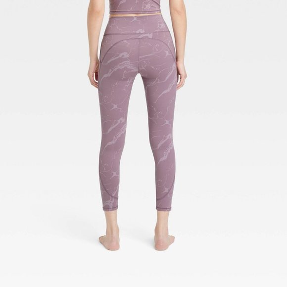 Women's Lavender Flex High-Rise 7/8 Leggings w/ Pocket - Picture 3 of 4